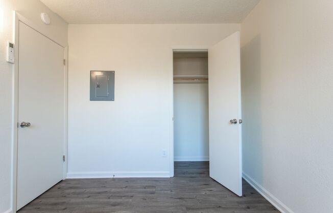 2 beds, 1 bath, 644 sqft, $1,850, Unit 4