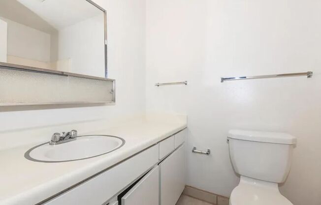 Studio, 1 bath, 410 sqft, $815, Unit 1-68