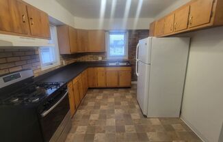 3 beds, 2 baths, $1,950