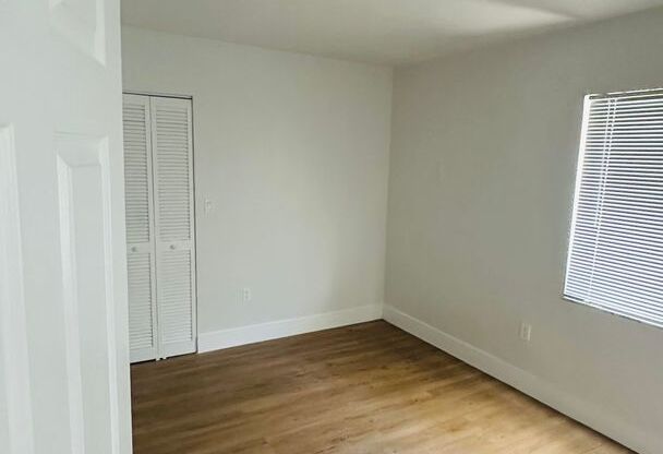 2 Bed/ 1 Bath Duplex- Allapattah