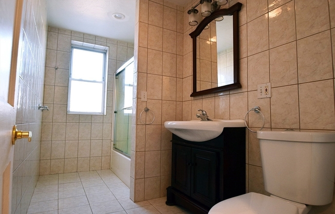 4 beds, 2 baths, 1,000 sqft, $6,300, Unit 302