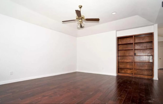 2809 STONE RDG DR