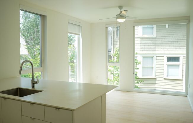 Modern 2nd Floor Corner Studio with D/W & Washer/Dryer!