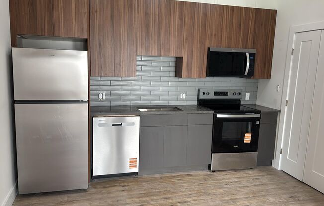 1 bed, 1 bath, 500 sqft, $1,875, Unit 521