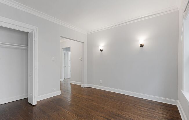 2 beds, 1 bath, 700 sqft, $2,450, Unit 1100-1st Floor