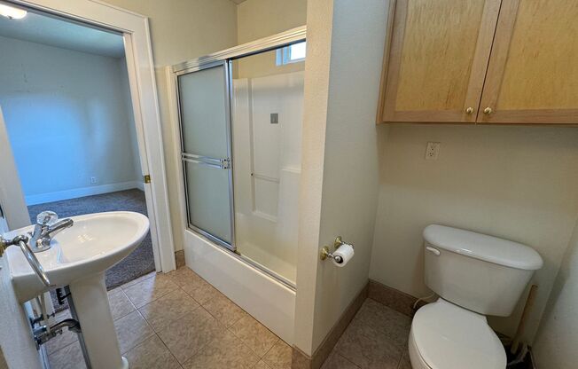 2 beds, 1 bath, $1,795