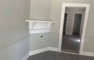 2 beds, 1 bath, $795