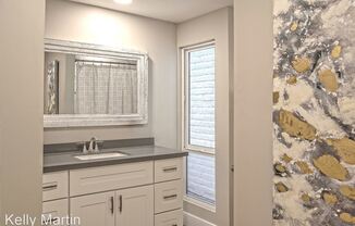 7842 E Mackenzie Dr