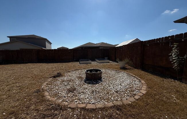 709 Yearwood Ln, Jarrell, TX 76537 -