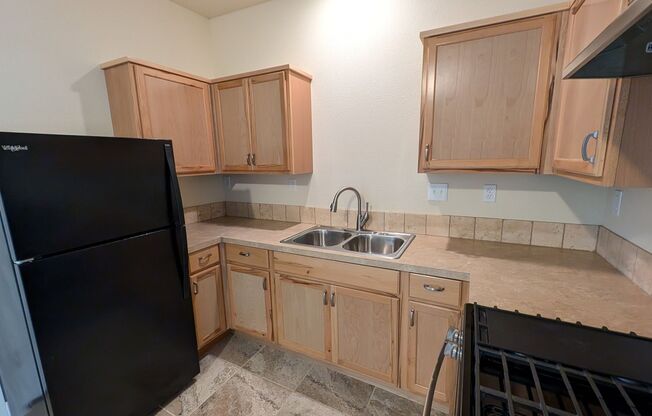 1 bed, 1 bath, 710 sqft, $1,450