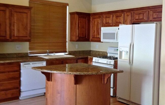 4 bedroom + Den + 3 Car Garage! All Appliances Included!