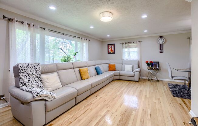 Spacious 4-Bedroom Home for Rent in Desirable Rockbrook Neighborhood FOR RENT | $3,800/month