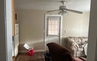 1 bed, 1 bath, $867, Unit 502 Eastchester St Unit 1