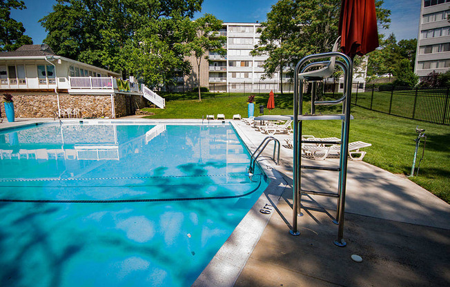 Heritage Park Apartments Pool 9