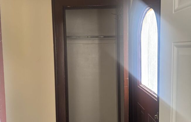 3 bed/1 bath-- WATER INCLUDED/Appliances included- Two Family Flat- UPPER UNIT