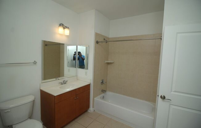 2 beds, 2 baths, $3,700, Unit Unit 219