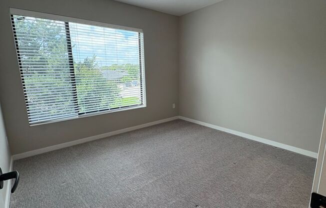 1 bed, 1 bath, 730 sqft, $1,379, Unit 436