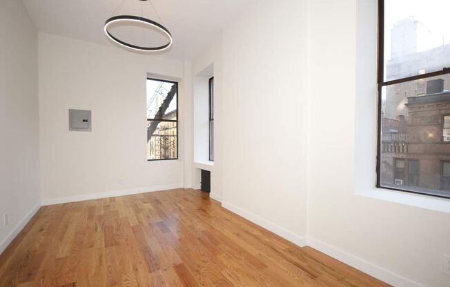 860 W AVE 3