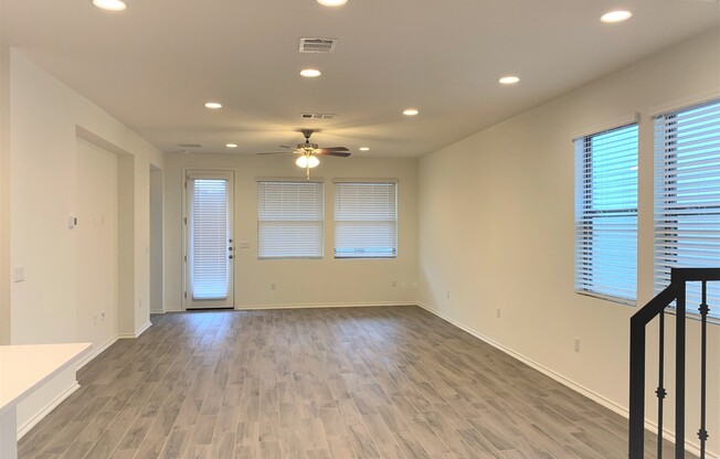 3 beds, 2.5 baths, $2,100