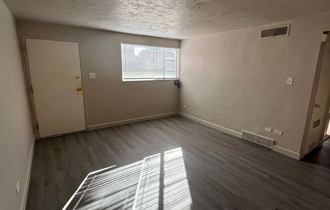 1 bed, 1 bath, $750, Unit Unit C