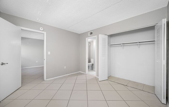 2 beds, 1.5 baths, 850 sqft, $1,575, Unit B111