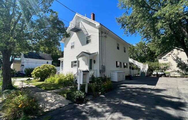 LO - 24 Maple St.