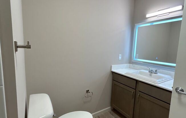 Studio, 1 bath, 500 sqft, $995, Unit 07