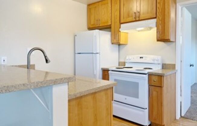 1 bed, 1 bath, $2,095, Unit Unit 12