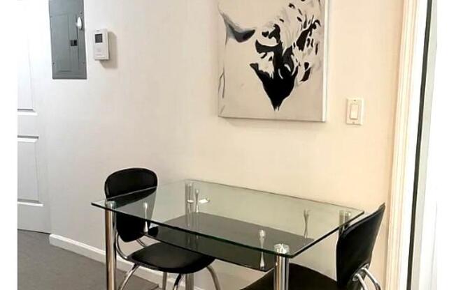 2 beds, 1 bath, $5,395, Unit 2D