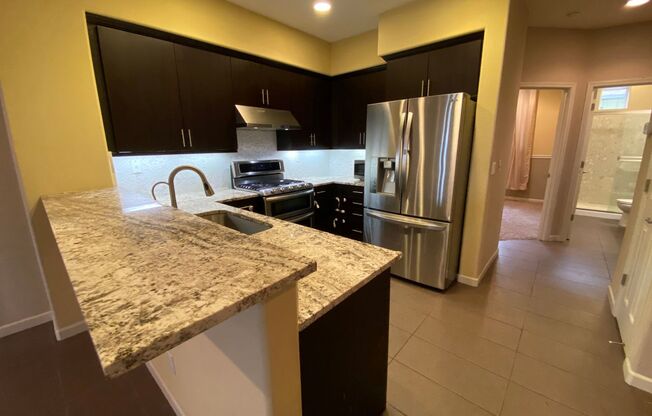 4Br4Ba Former Model Townhouse Top of the Line!