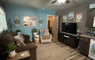 1 bed, 1 bath, $1,200