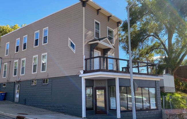 1224 Plainfield NE