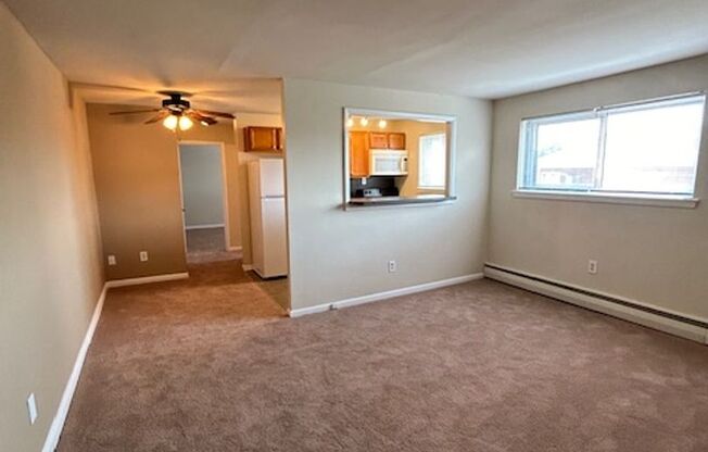 1 bed, 1 bath, 550 sqft, $1,250, Unit H09
