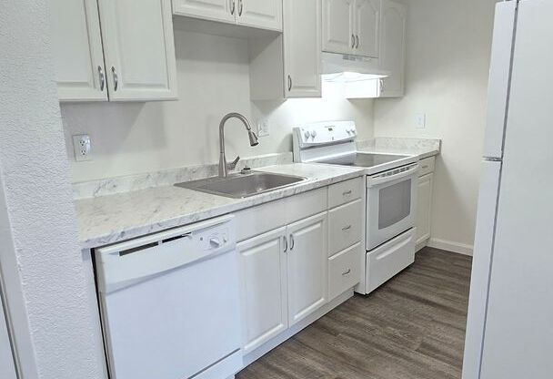 1 bed, 1 bath, 850 sqft, $1,330, Unit 3430-46