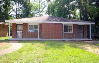 Recently Updated Duplex - Brainerd off N Moore Rd - Vouchers Accepted