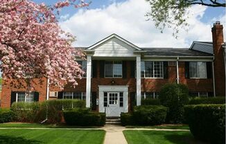 MEDFORD PLACE APARTMENTS - ROYAL OAK 1 BEDROOM UNITS