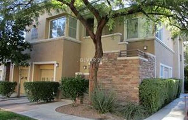 Gorgeous 2 Bdrm 2 bath Summerlin condo