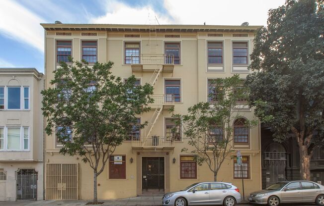 3525 17th Street (911r)