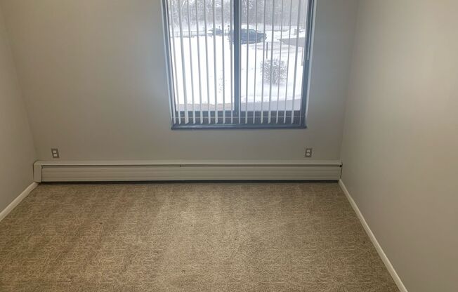 2 beds, 1.5 baths, 910 sqft, $1,629, Unit 214