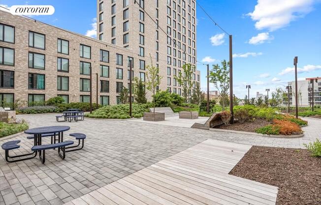 2 beds, 2 baths, $5,250, Unit PH1E
