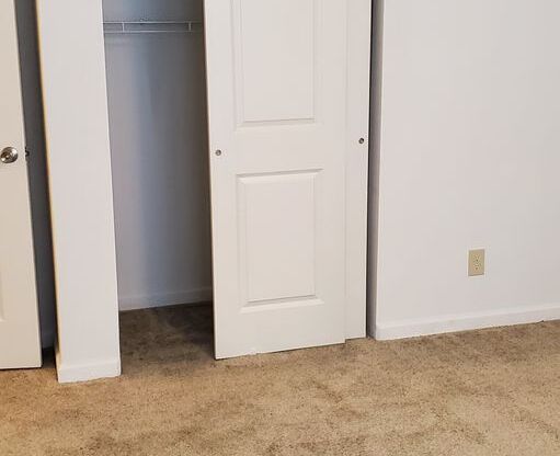 2 beds, 1.5 baths, 1,100 sqft, $1,165, Unit 684201