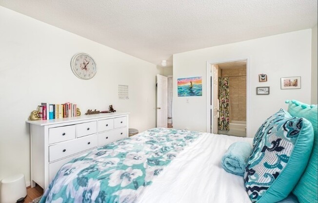 2 beds, 2 baths, 1,227 sqft, $3,300, Unit 501