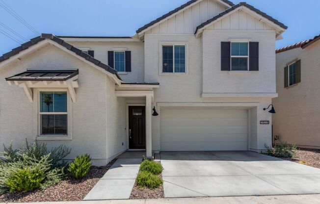 BEAUTIFUL PHOENIX HOME IN GATED COMMUNITY!