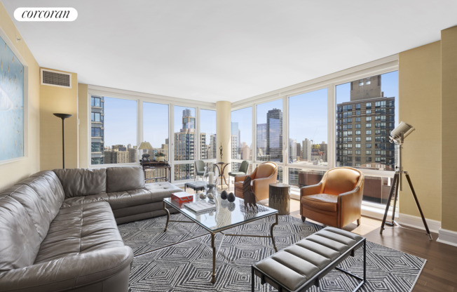 60 Riverside Blvd