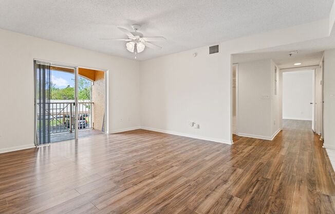 2 beds, 2 baths, 1,130 sqft, $2,250, Unit 08 - 817