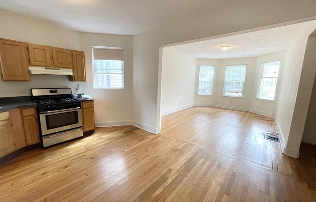 3 beds, 1 bath, $3,600, Unit 1