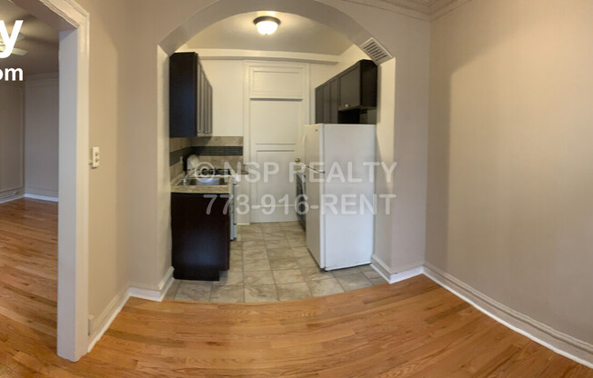 1365 W Estes Ave