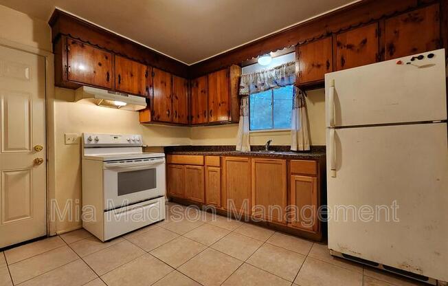 39 E FAIRMONT AVE