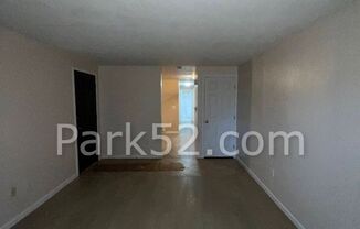 2 beds, 1 bath, $1,650, Unit 1114 S Monroe St.