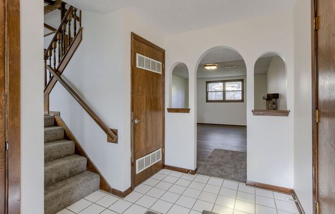 Stylishly Updated 3-Bedroom In Prime Location!!